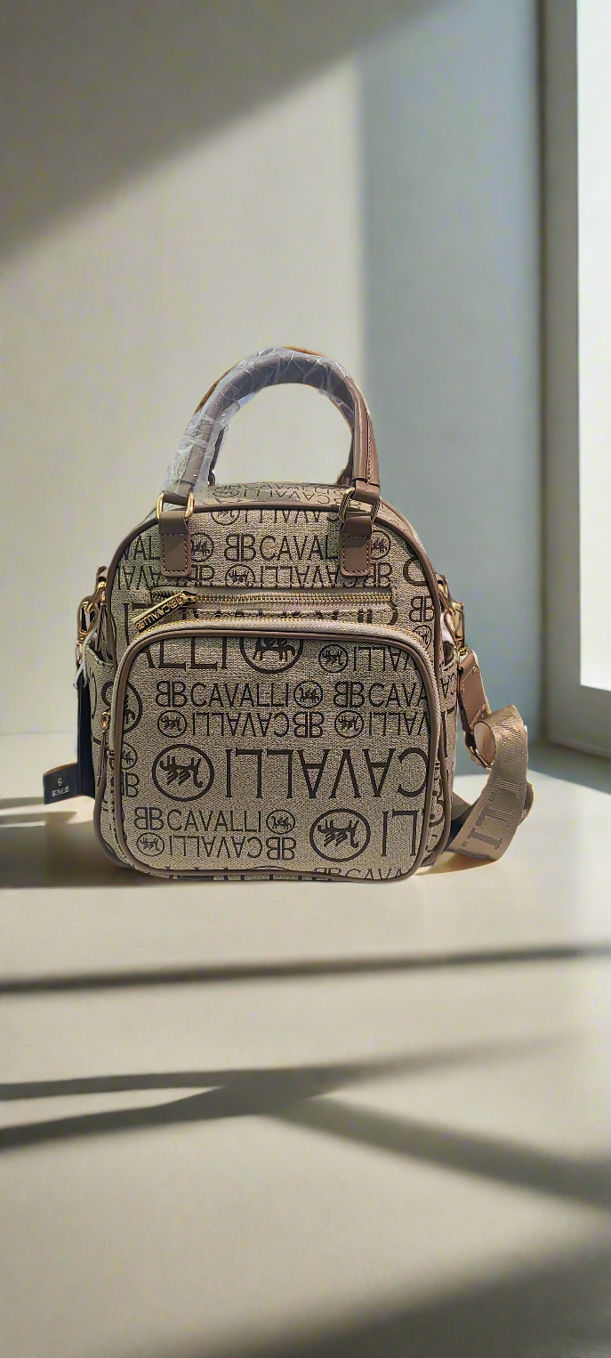 Elegante RC Cavalli Damen Rucksacktasche / Handtasche mit Monogramm-Print Produkt...